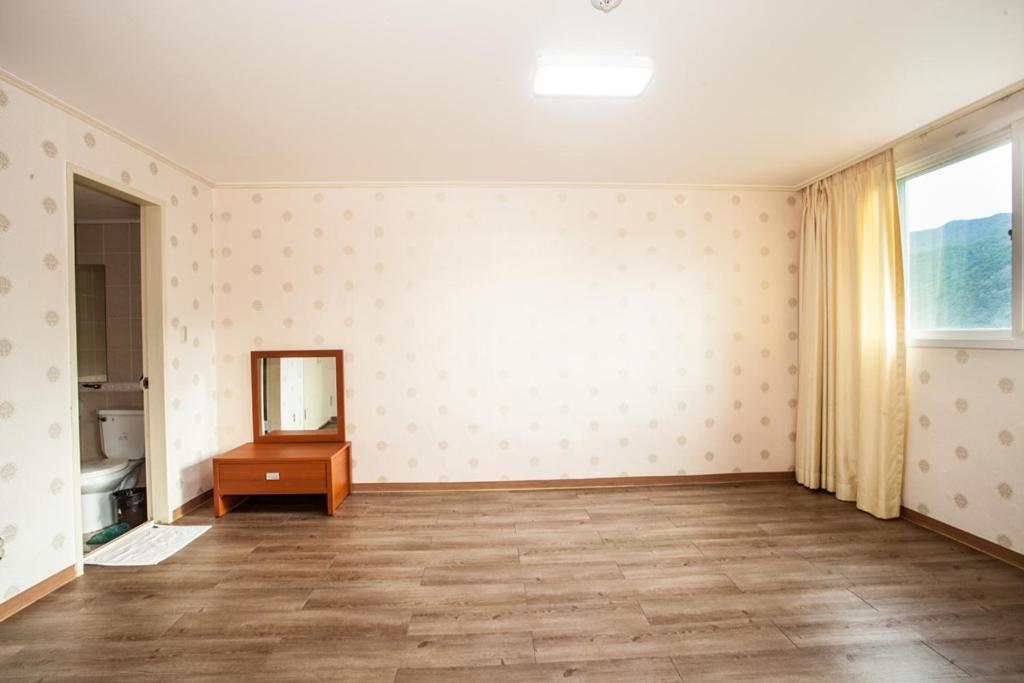 Muju Ilsung Condo Екстериор снимка