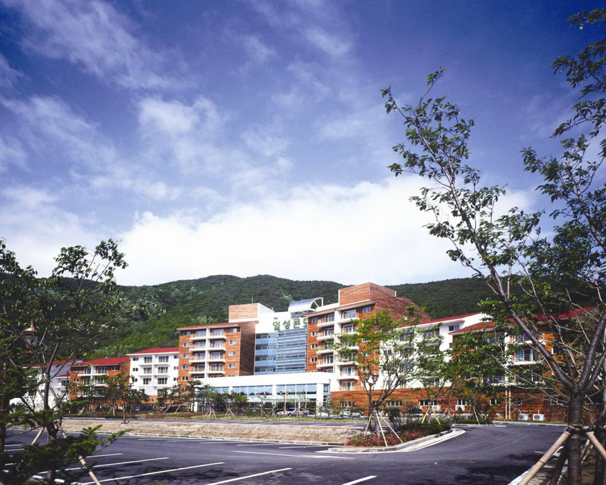 Muju Ilsung Condo Екстериор снимка